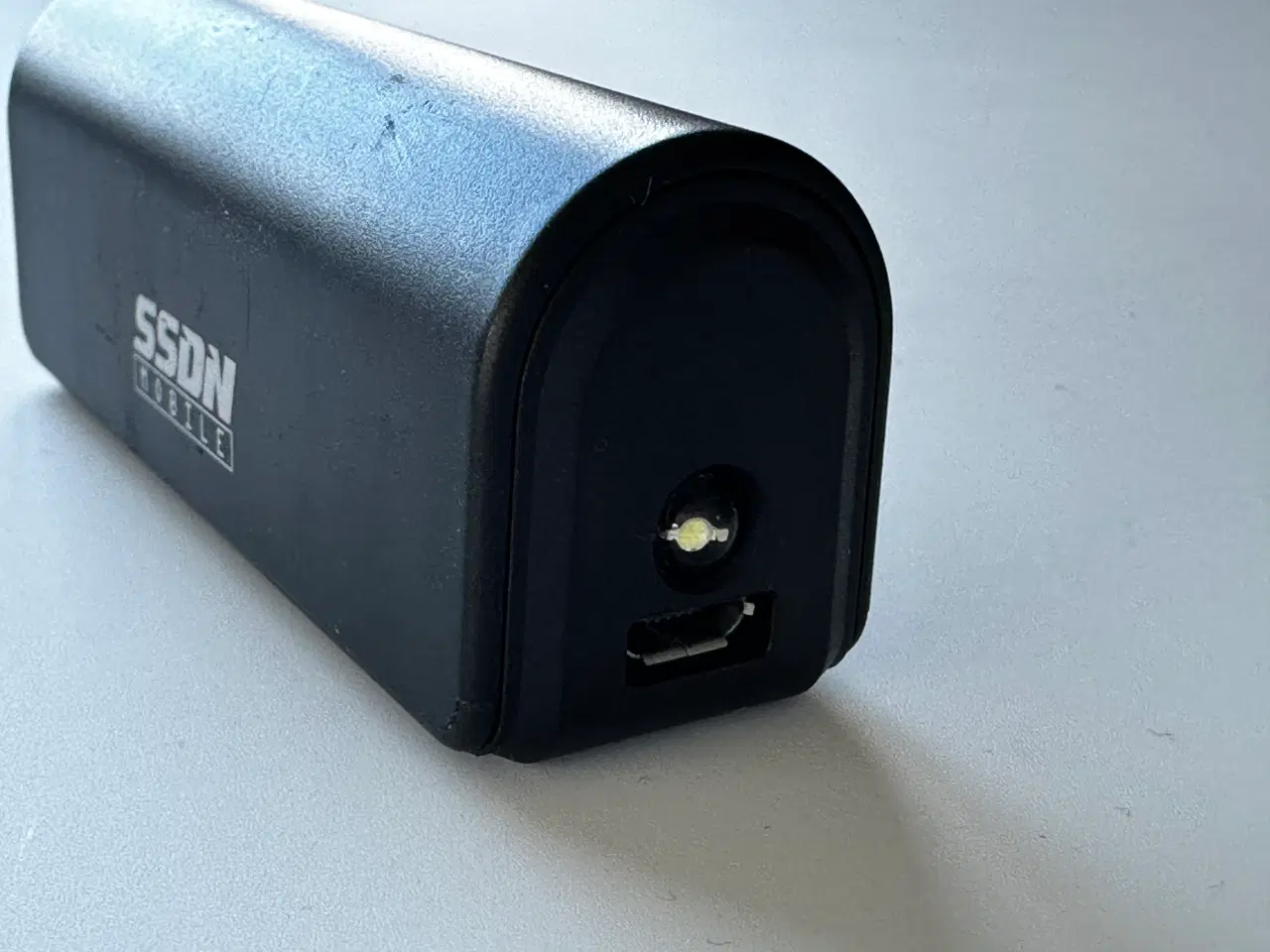 Billede 4 - Powerbank, 2200 mah. med LED lommelygte - 3 stk. f