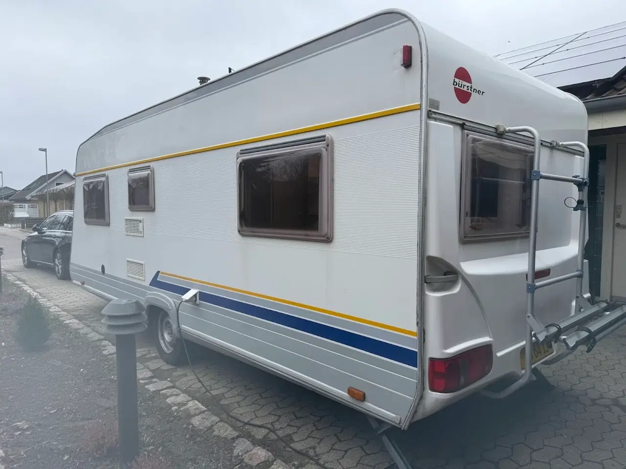 Billede 3 - Familievogn med køjer, fortelt og cykelholdere