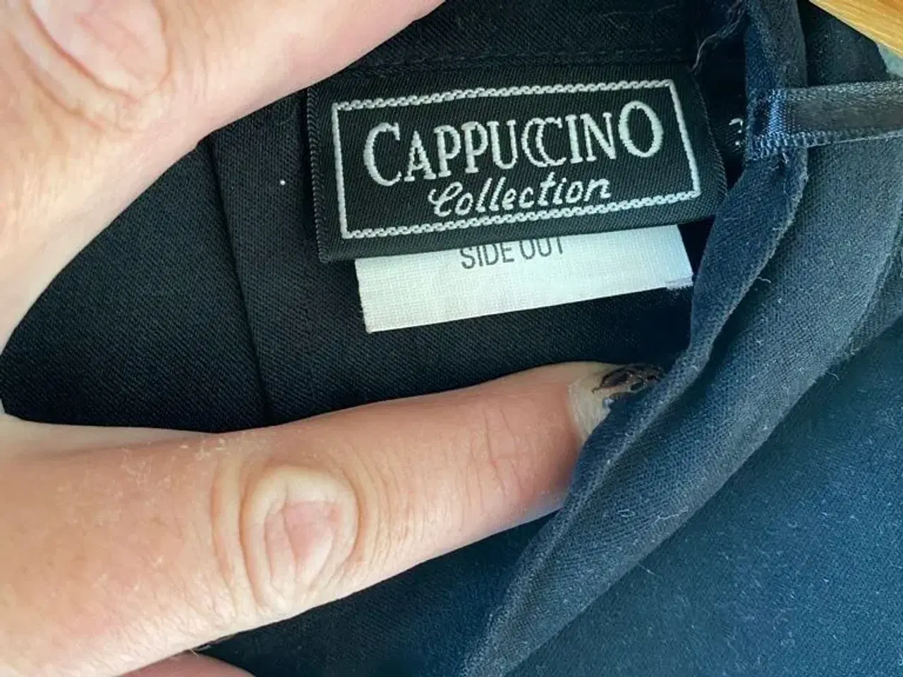 Billede 5 - Sort nederdel fra cappuccino collection
