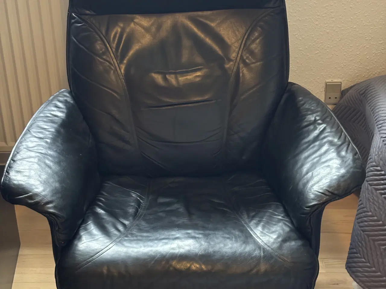 Billede 2 - Hvilestol m skammel