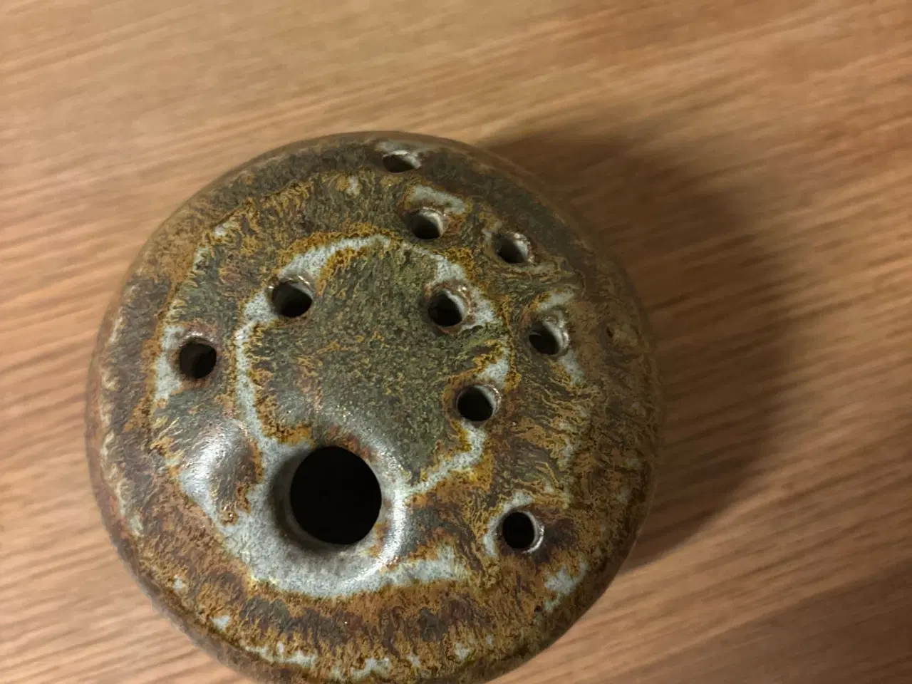 Billede 2 - svampevase" af den danske keramiker og billedhugge