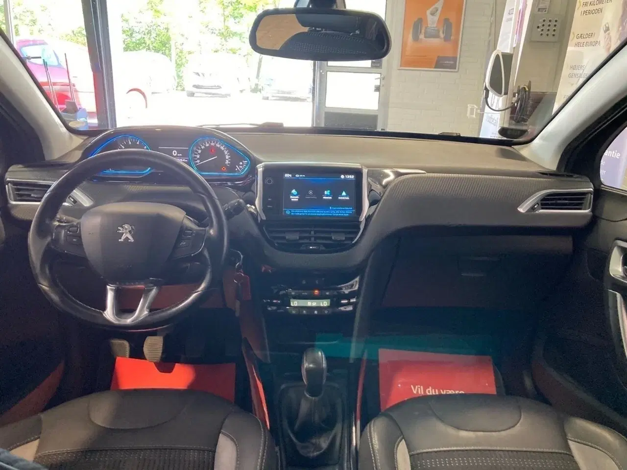 Billede 11 - Peugeot 2008 1,2 e-THP 110 Allure Sky