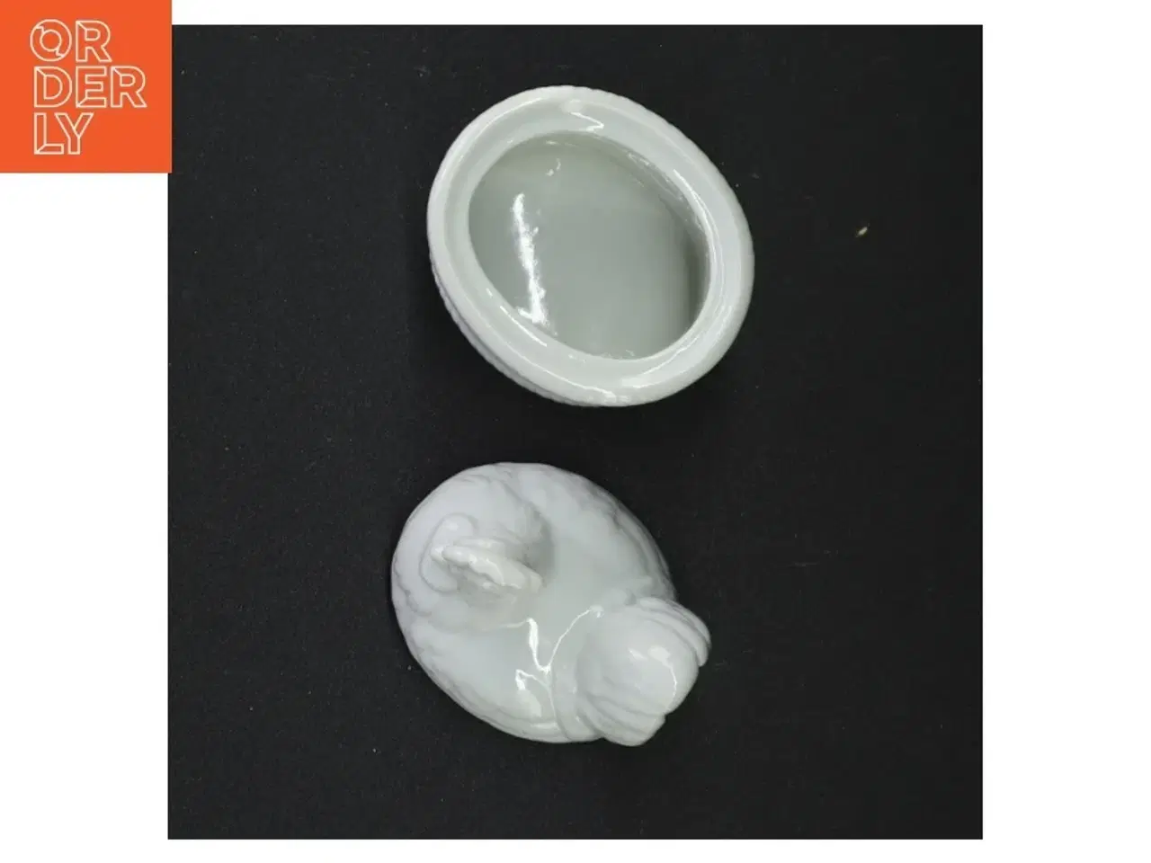 Billede 6 - Hvid porcelæns høne (str. 10 x 7 x 6 cm)