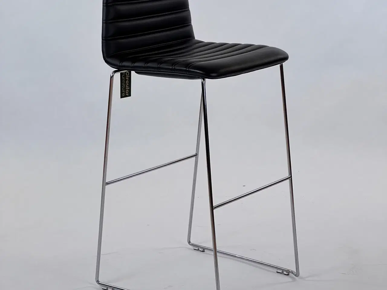 Billede 10 - Paustian Barstol - Spinal Chair 44, Sled base chrome, Counter height | Channel stitching, læder