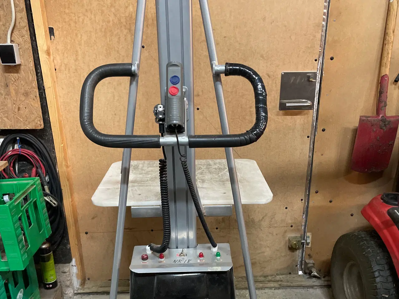 Billede 3 - Løfte bord, Silverstone E100