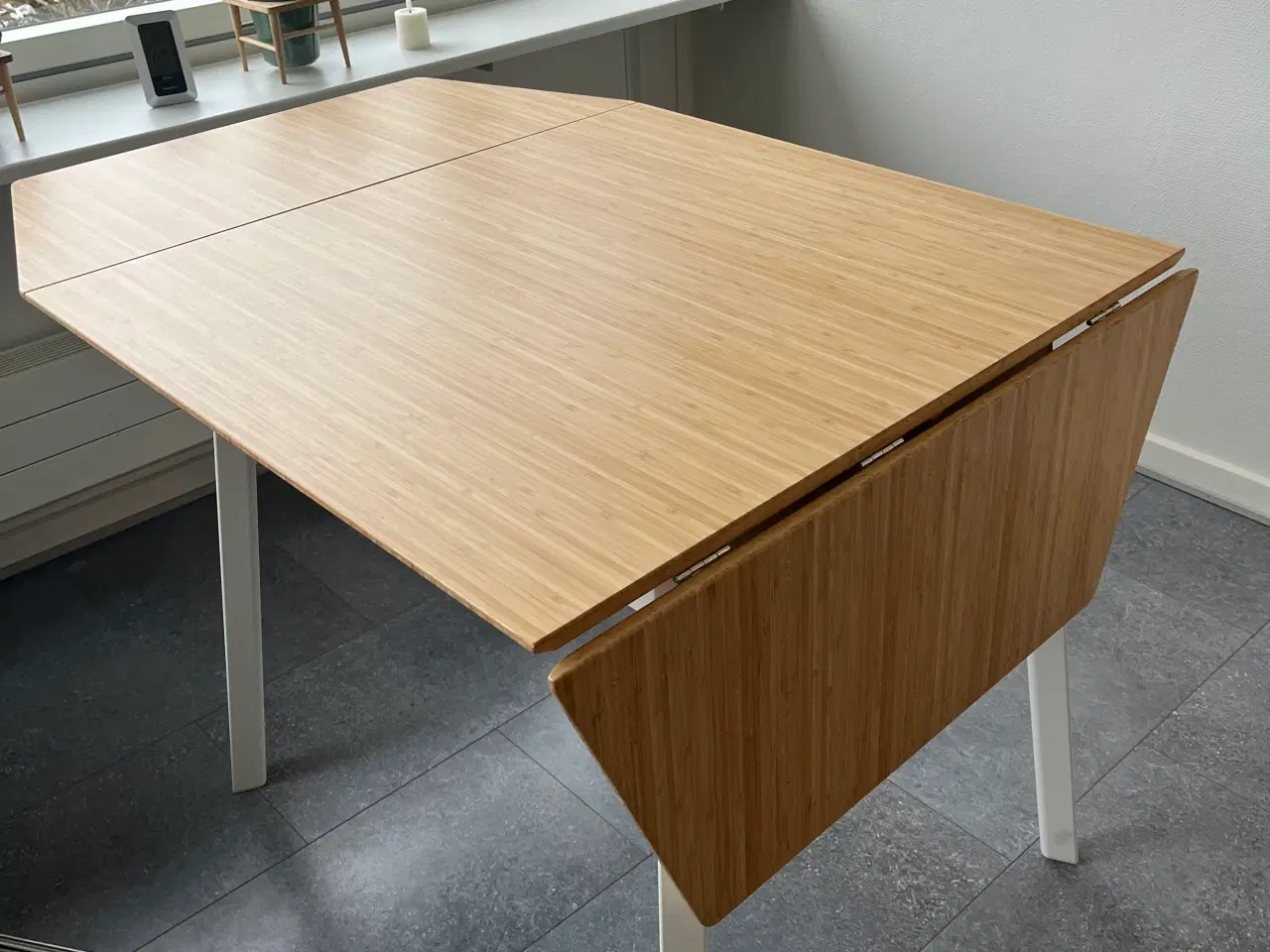 Billede 1 - Ikea klapbord med bambusbordplade. 