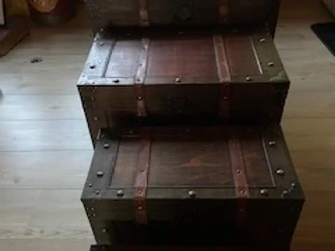 Billede 4 - Trækiste/skattekiste sæt i antik kolonial stil.