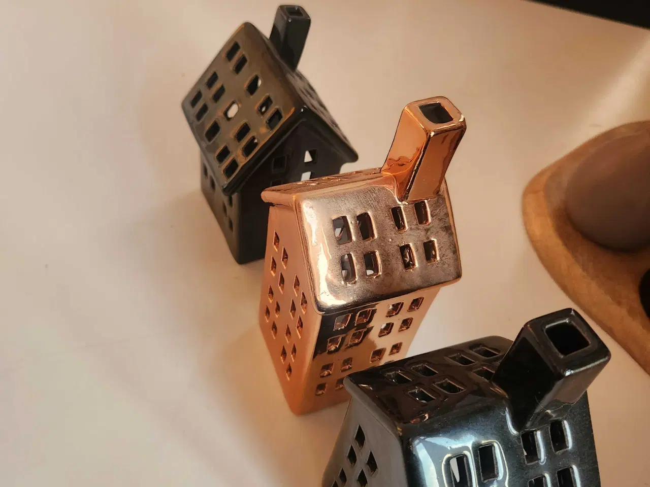 Billede 2 - Flotte Keramik huse