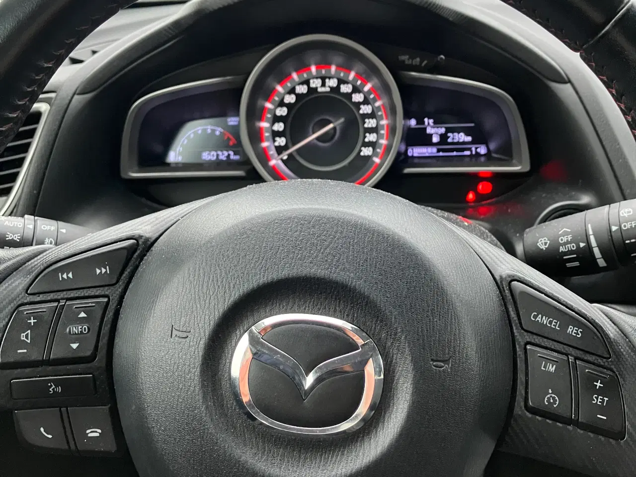 Billede 4 - Meget flot Mazda 3