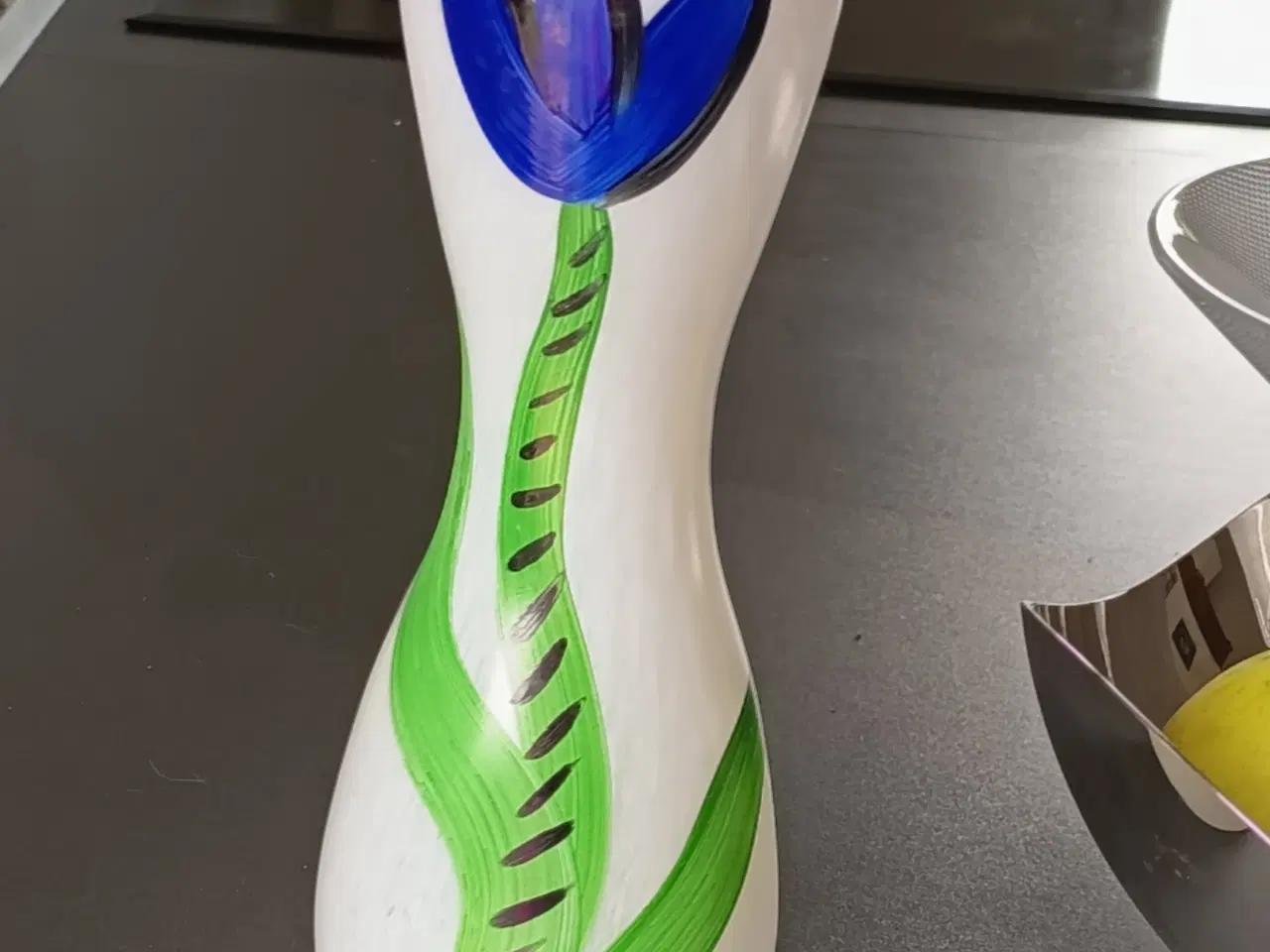 Billede 2 - Ulrica Hydman-Vallien 'Tulipa' kunstglas vase nr. 