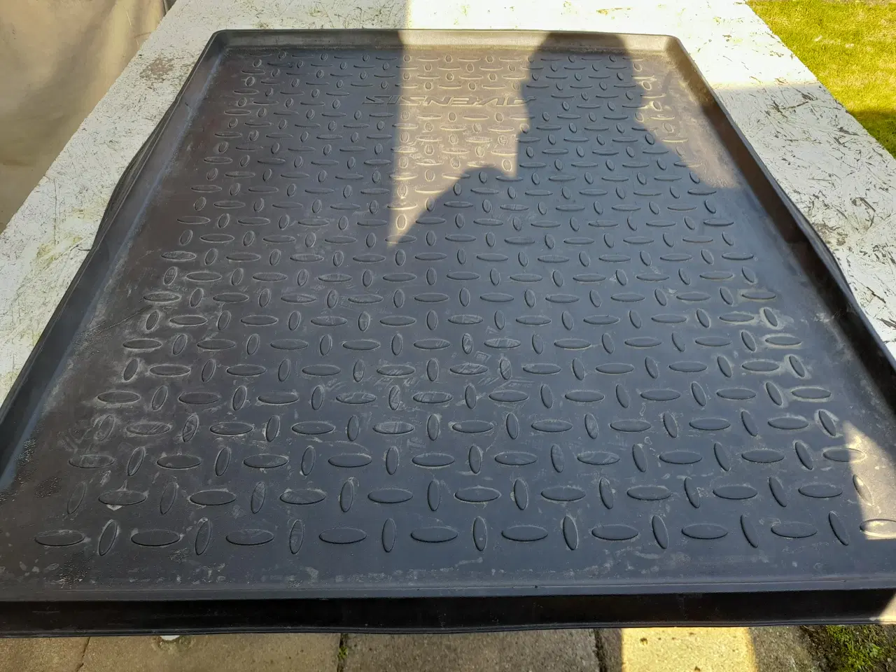 Billede 1 - Bagagerumsbakke Avensis.