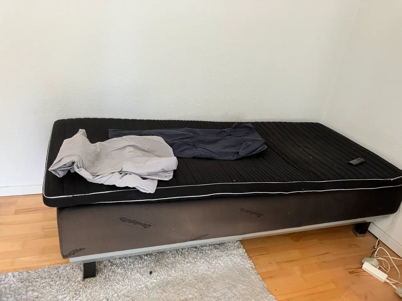 Billede 2 - Elevations-seng - 90x200cm