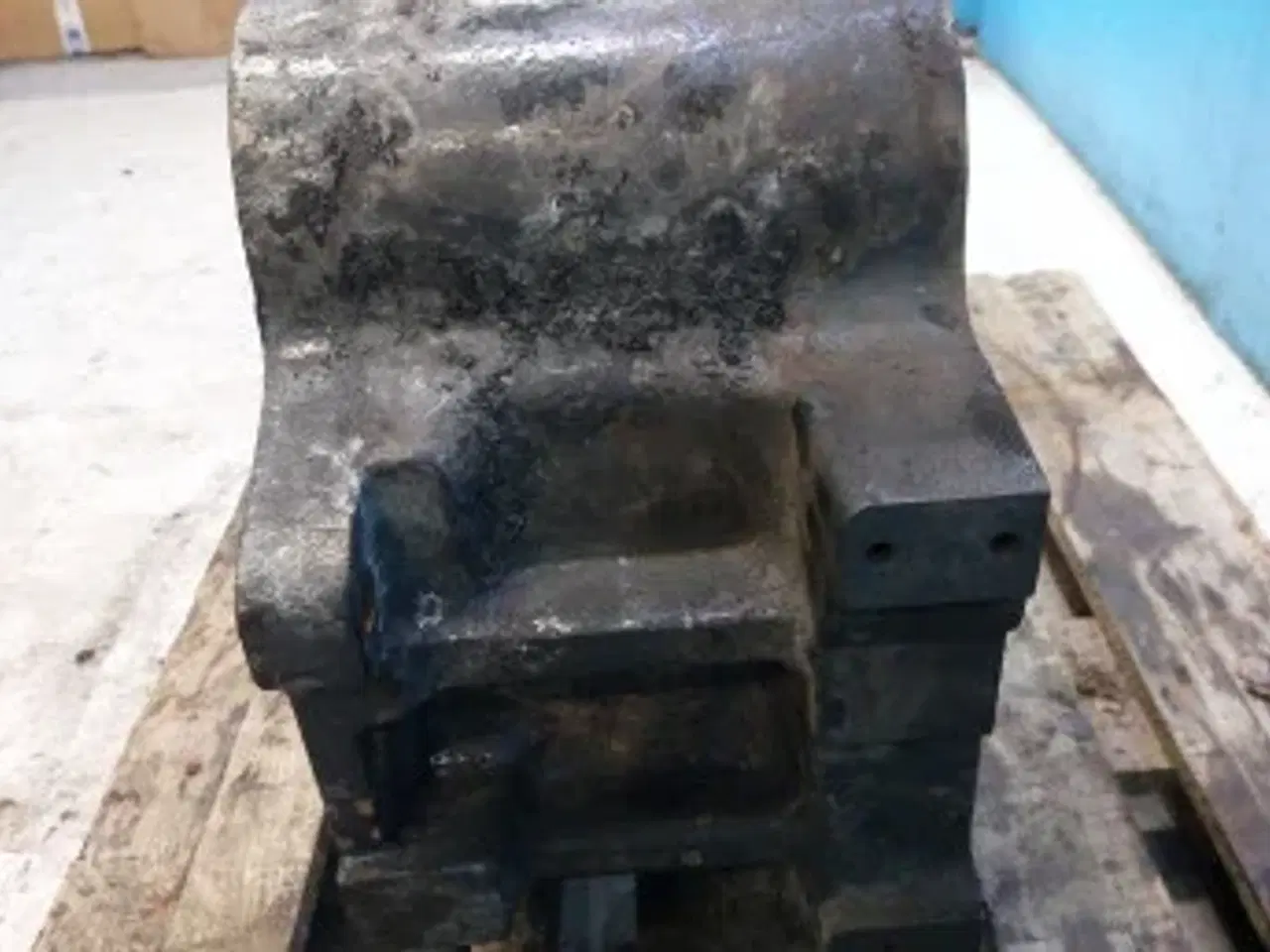 Billede 6 - New Holland T6 Afstandsstykke 47556462