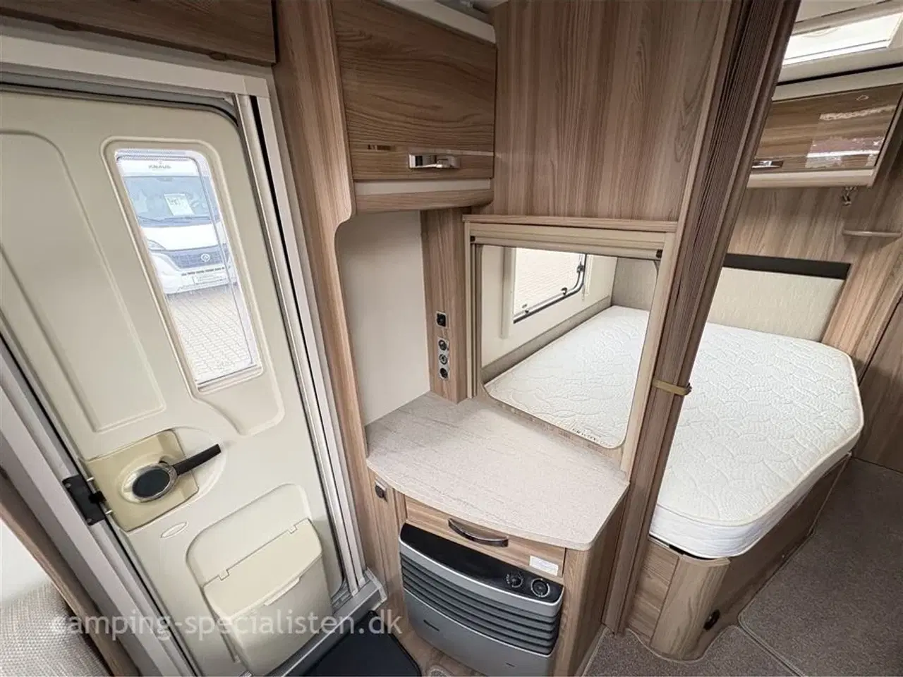 Billede 9 - 2018 - Sprite Cruzer 495 SR   Sprite Cruzer 495 2018 - Se den nu hos Camping-Specialisten.dk