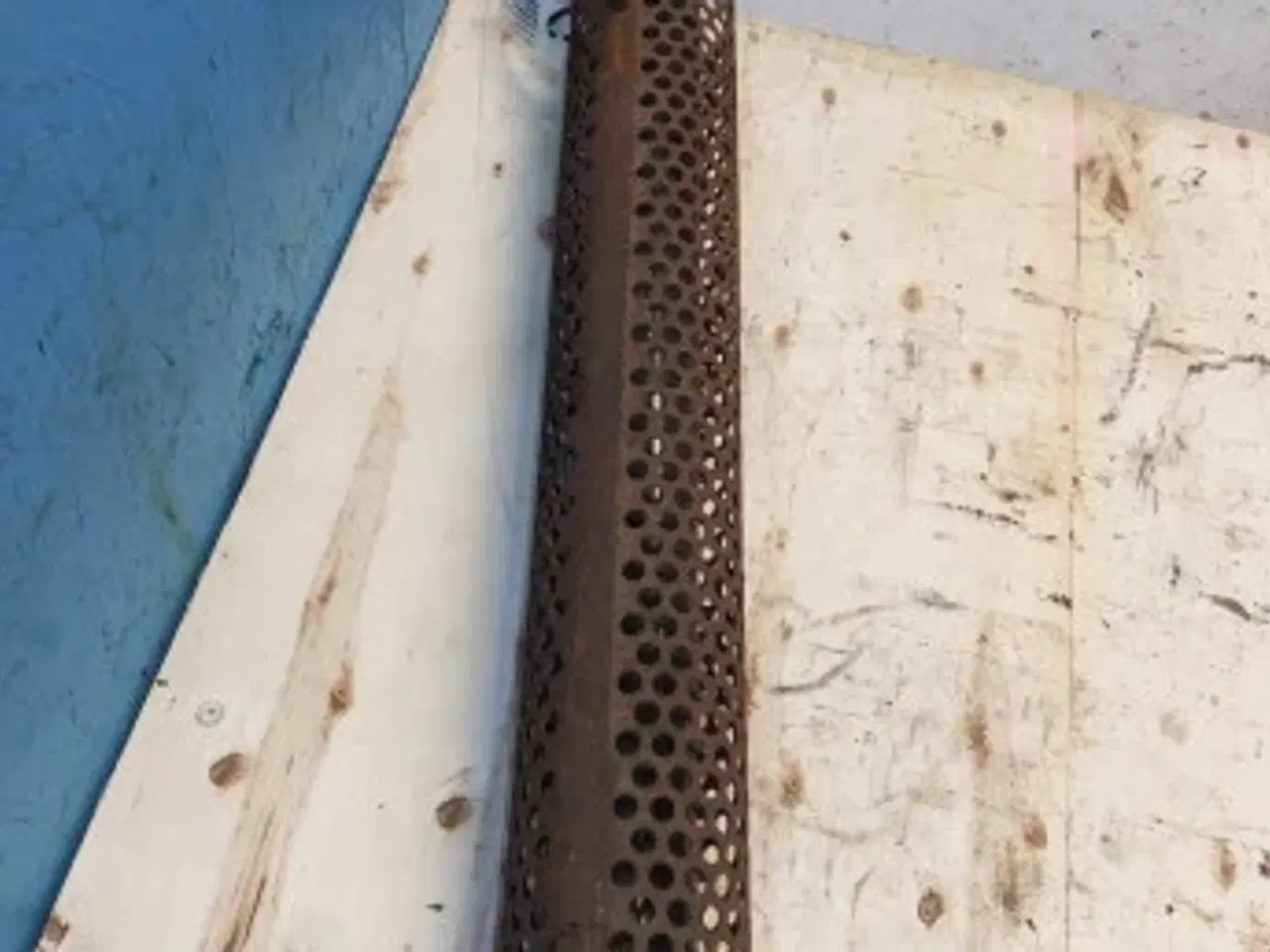 Billede 15 - New Holland 8160 Udstødningsrør 82020110