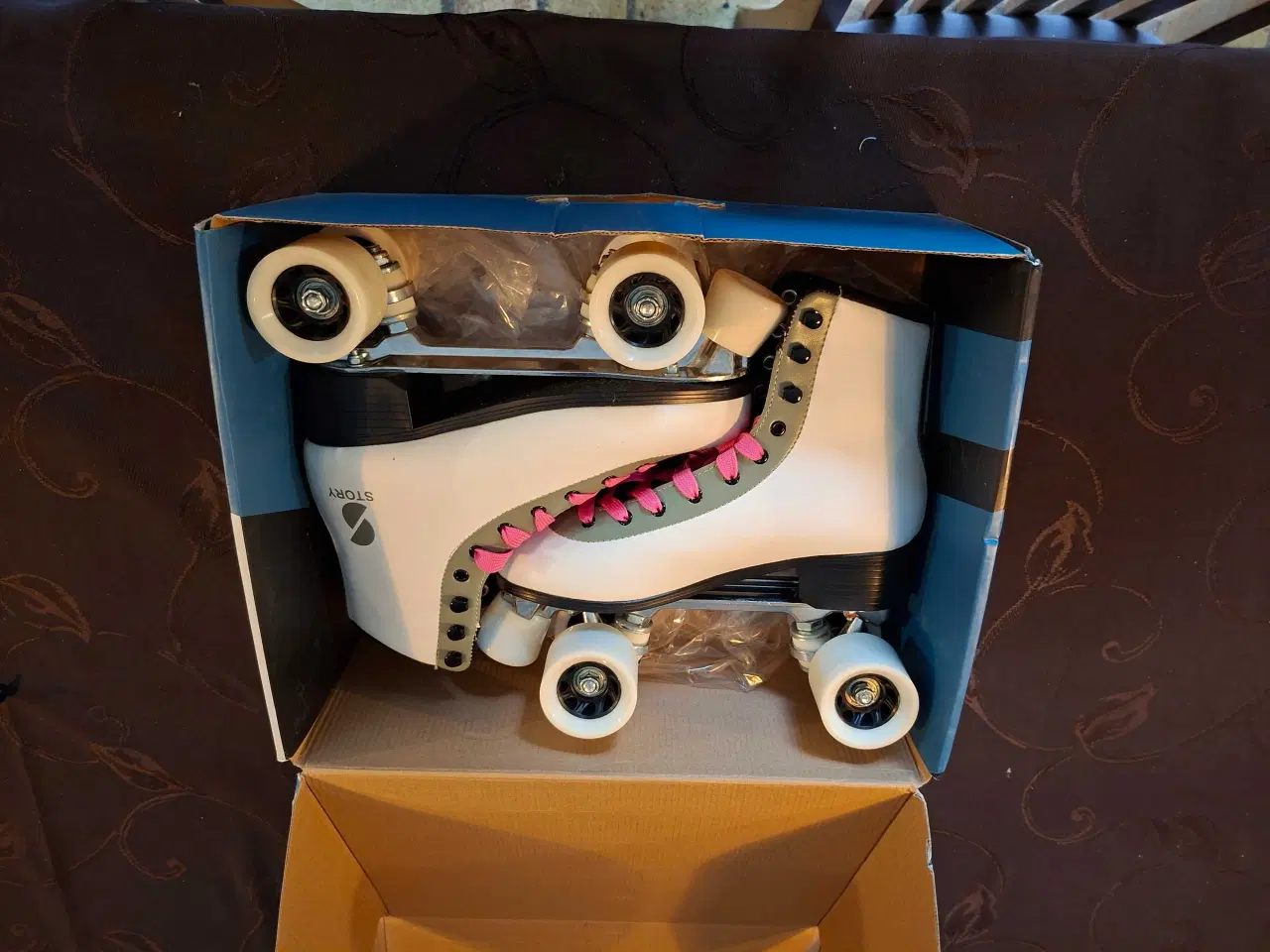 Billede 2 - Story rulleskøjter str 39-40
