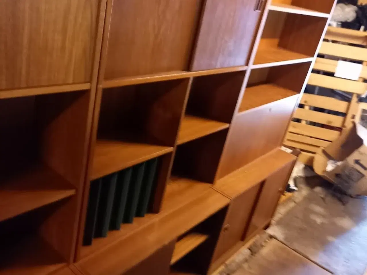 Billede 4 - Teak reol i fire sektioner