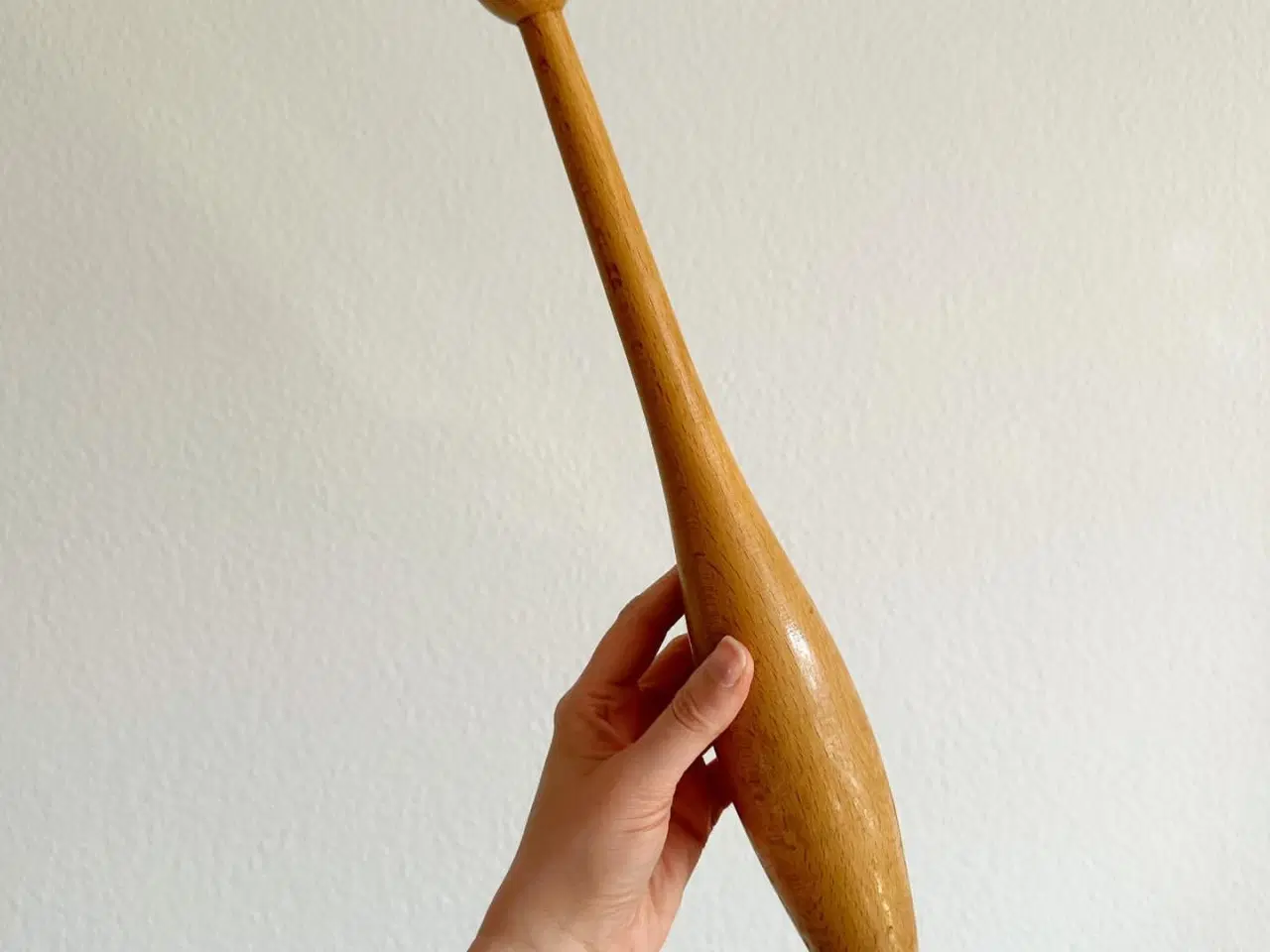 Billede 2 - Kegle af træ, til dekoration