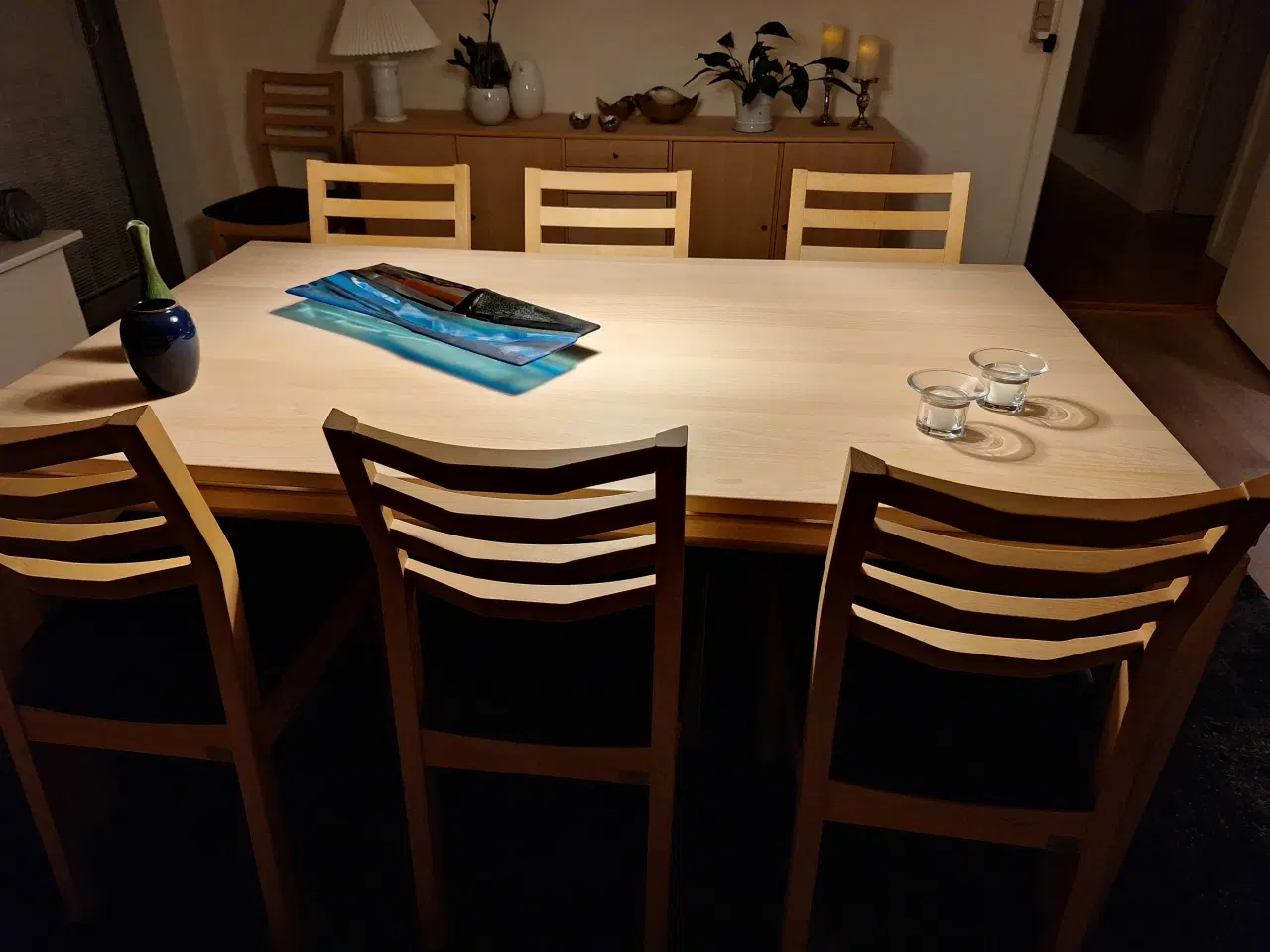 Billede 2 - Spisestue i vokset bøg