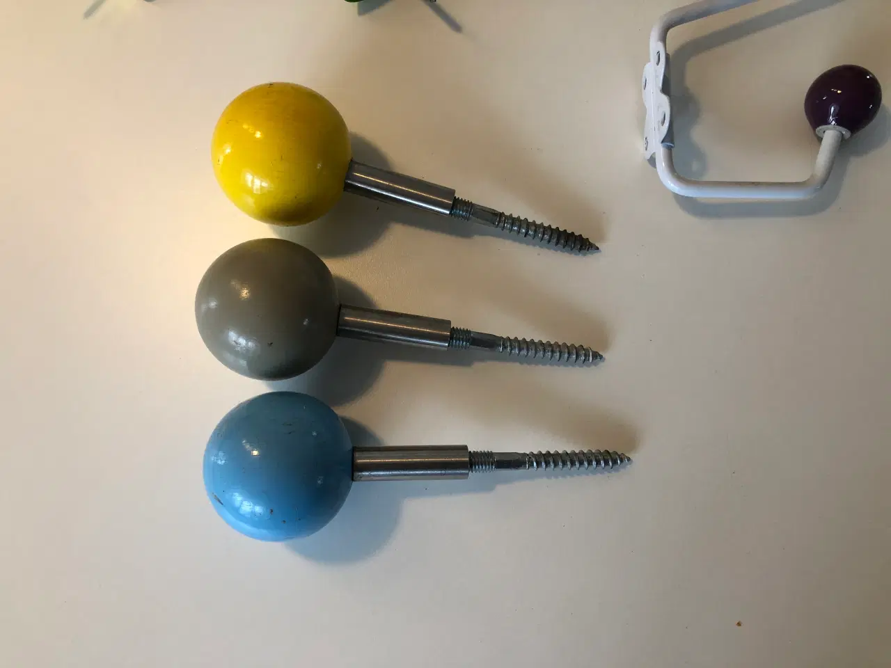 Billede 6 - Knagerække i flotte farver