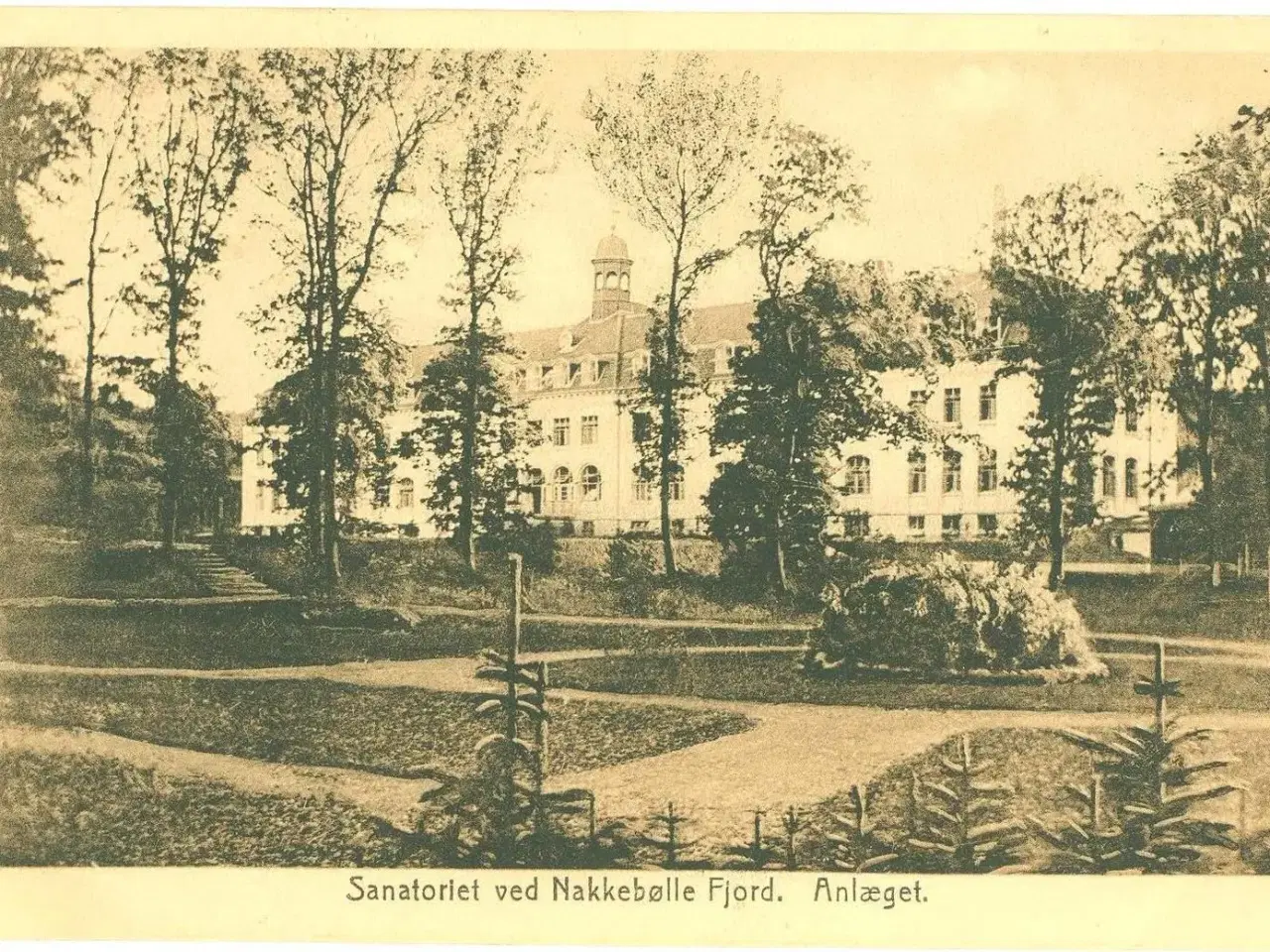 Billede 1 - Nakkebølle Fjord. Sanatoriet x 2