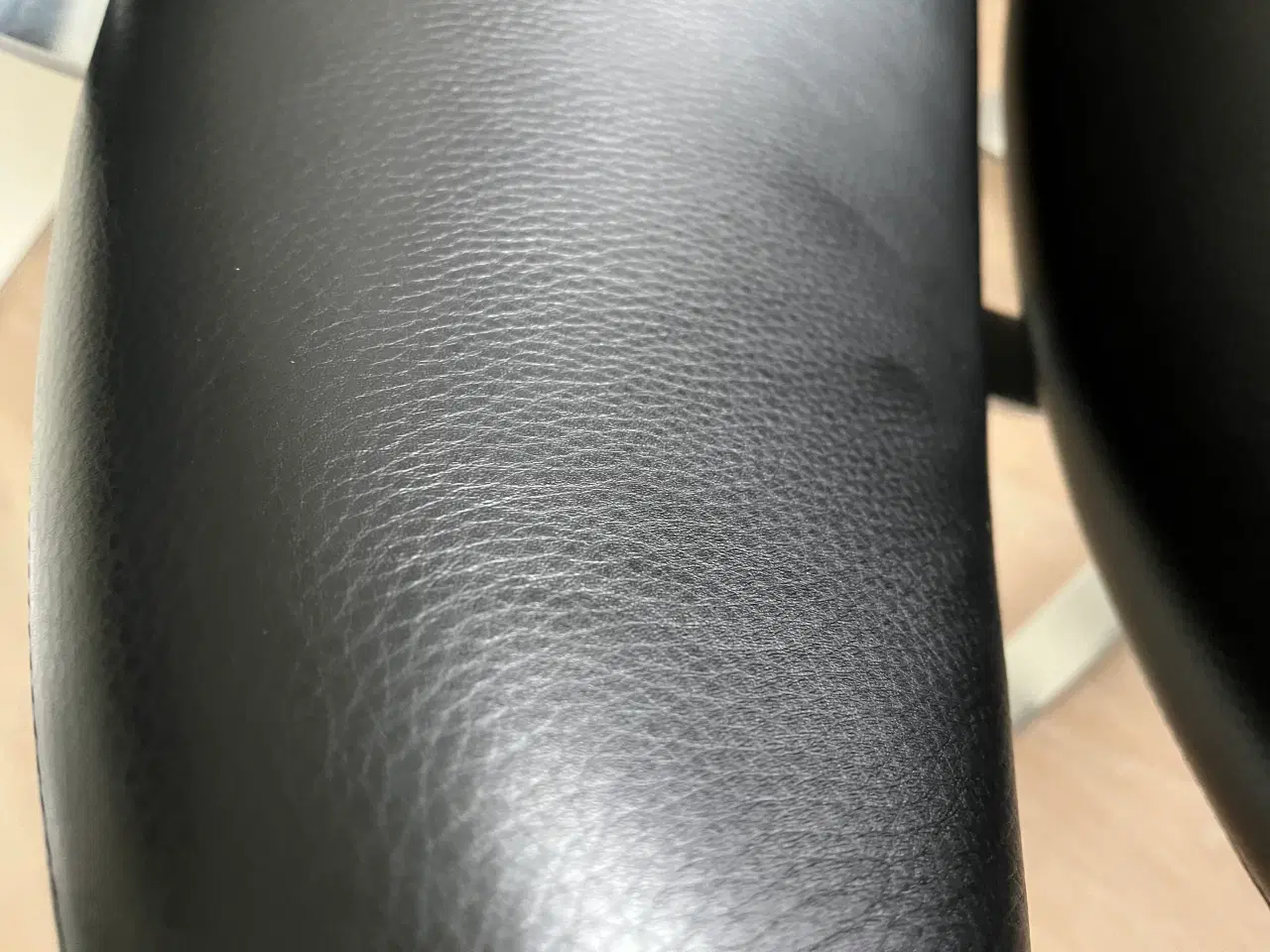 Billede 10 - Poul M. Volther Coronastol i sort omni læder.