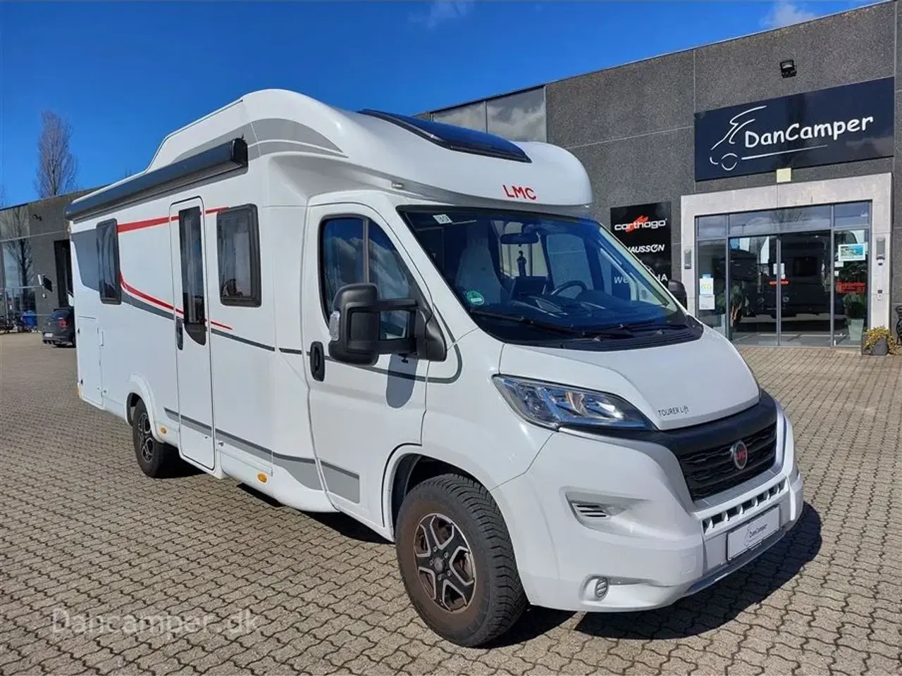Billede 1 - 2024 - LMC Tourer H 720 Lift   LMC Tourer H 720 Lift, 140 Hk, 9-trins aut., El-støttefødder, vandbåren varme i gulvet samt blæsevarme - en god vintervogn
