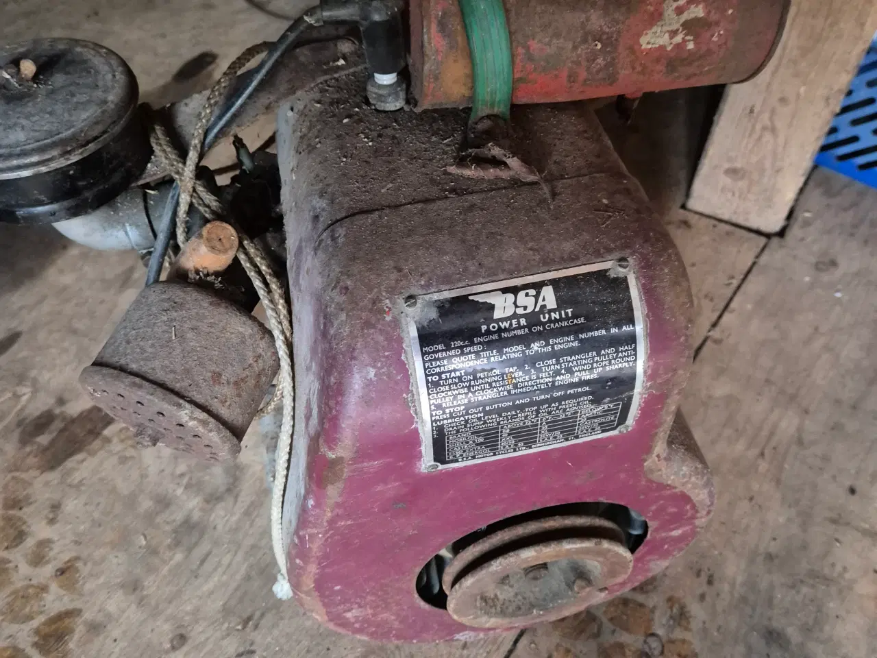 Billede 2 - 2 Bsa motorer