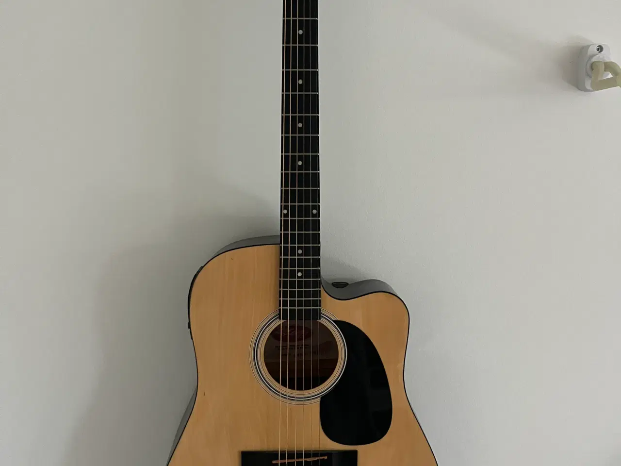 Billede 1 - Halvakustisk guitar