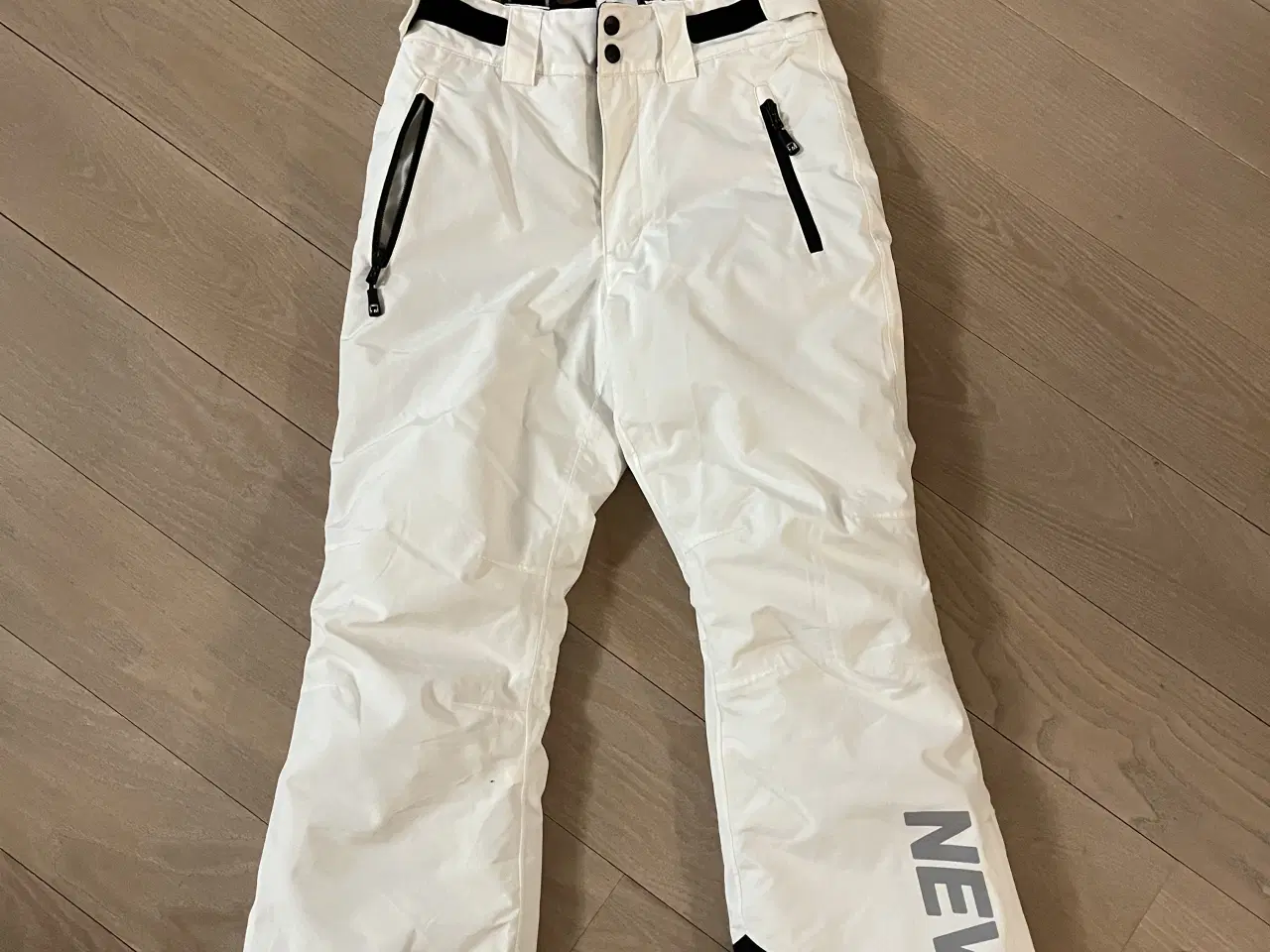 Billede 1 - Smarte næsten nye skibukser