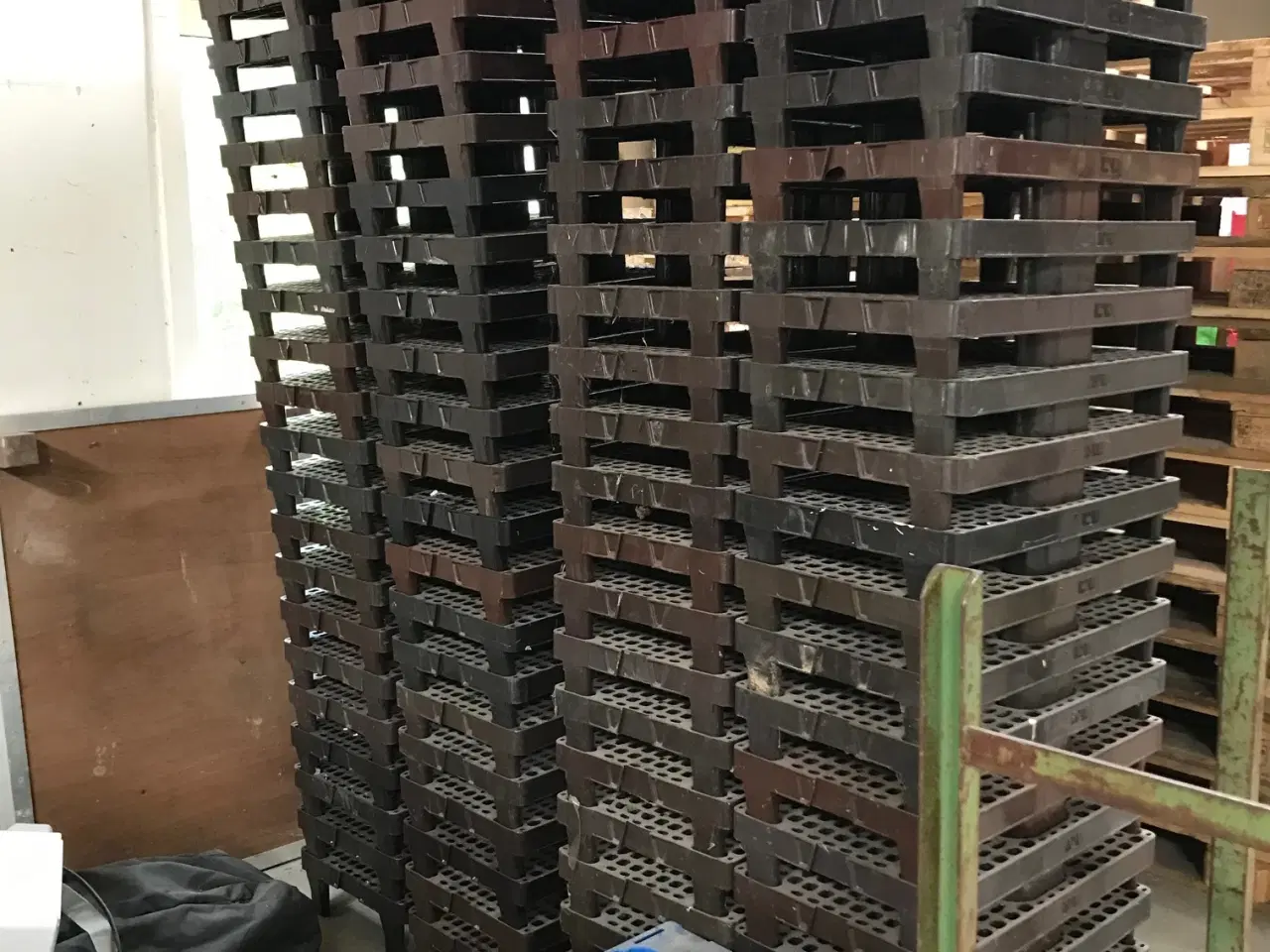 Billede 2 - Kvartpalle i plast