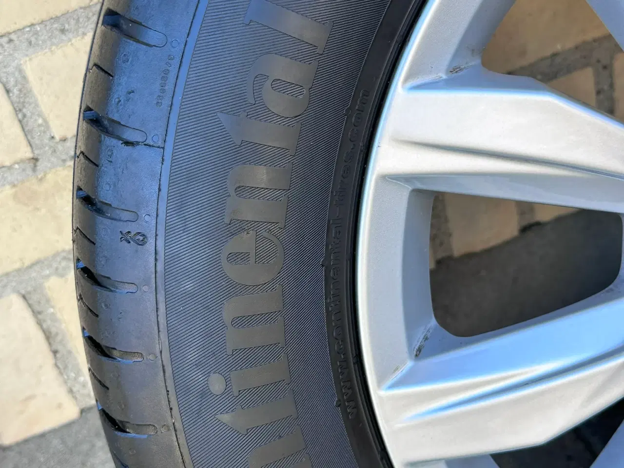 Billede 8 - VW Polo alufælge - ContiEcoContact 5 sommerdæk