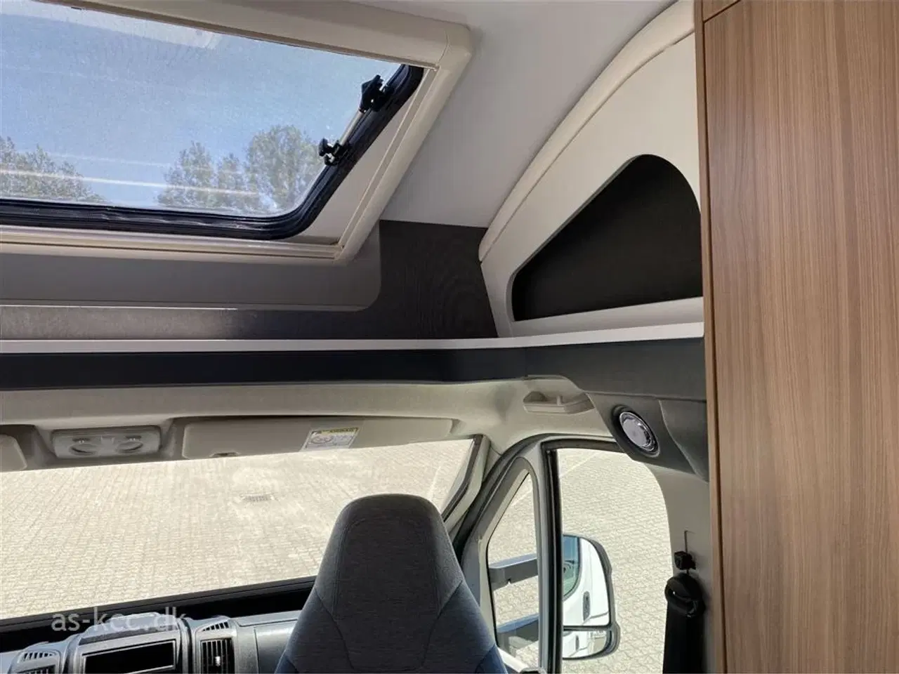 Billede 8 - 2018 - Sun Living S 65   Sun Living S 65 SL autocamper med 2 enkelt senge