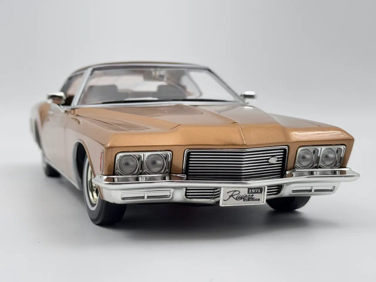 Billede 8 - 1971 Buick Riviera 1:18  Super flot!  