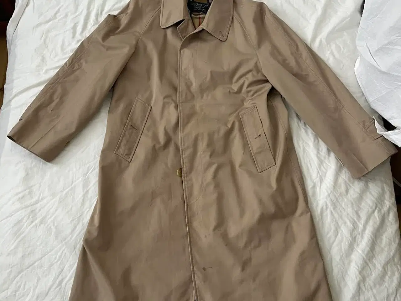 Billede 4 - BURBERRY Trench coat, vintage, velholdt. Str. M/ L