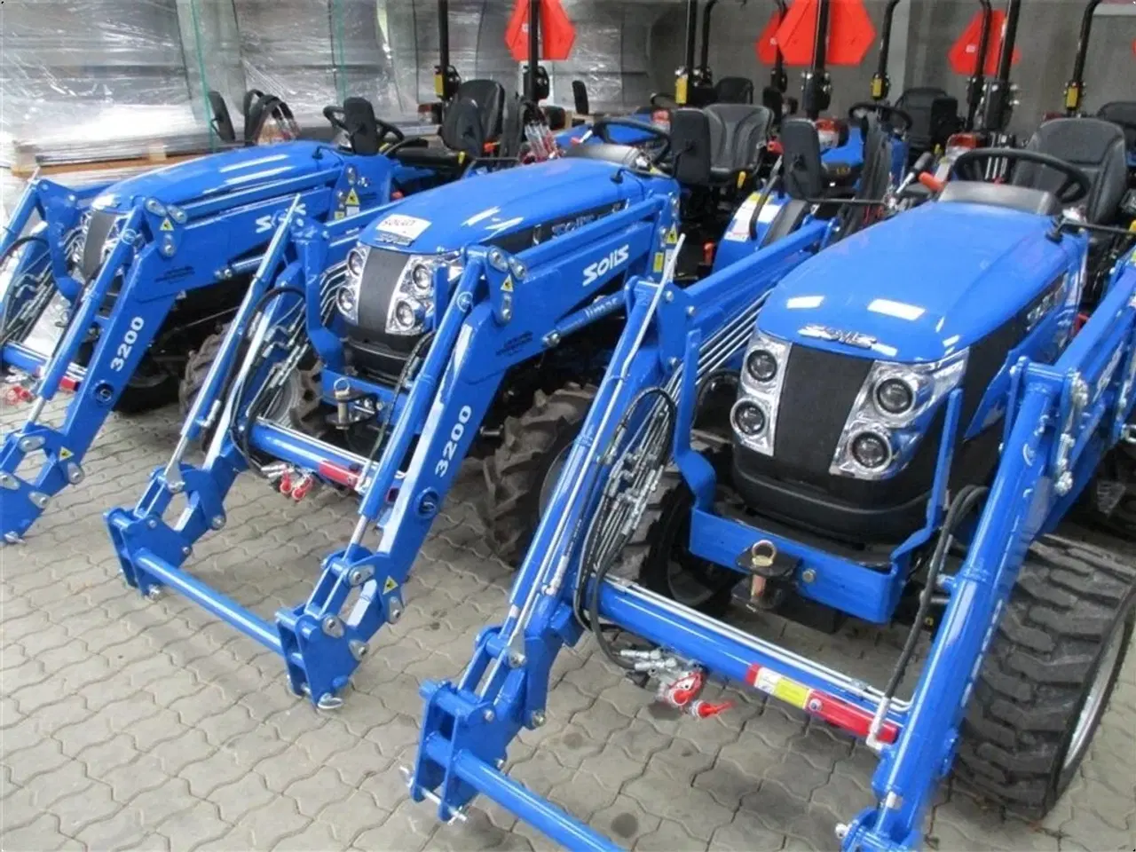 Billede 7 - Solis S26 6+2 gearmaskine med servostyring og frontlæsser på