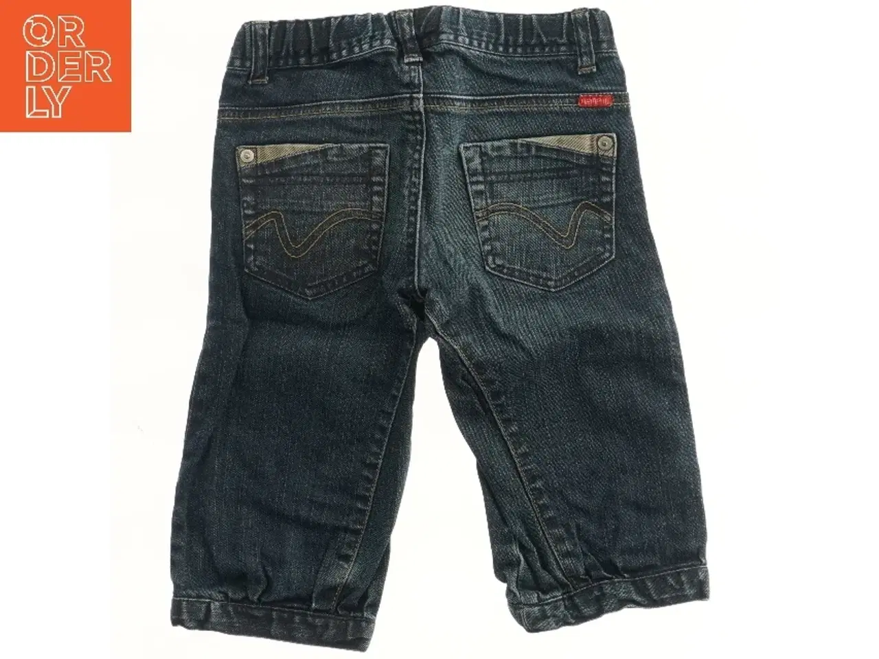 Billede 2 - Børnejeans med knapdetaljer fra Name It (str. 122)