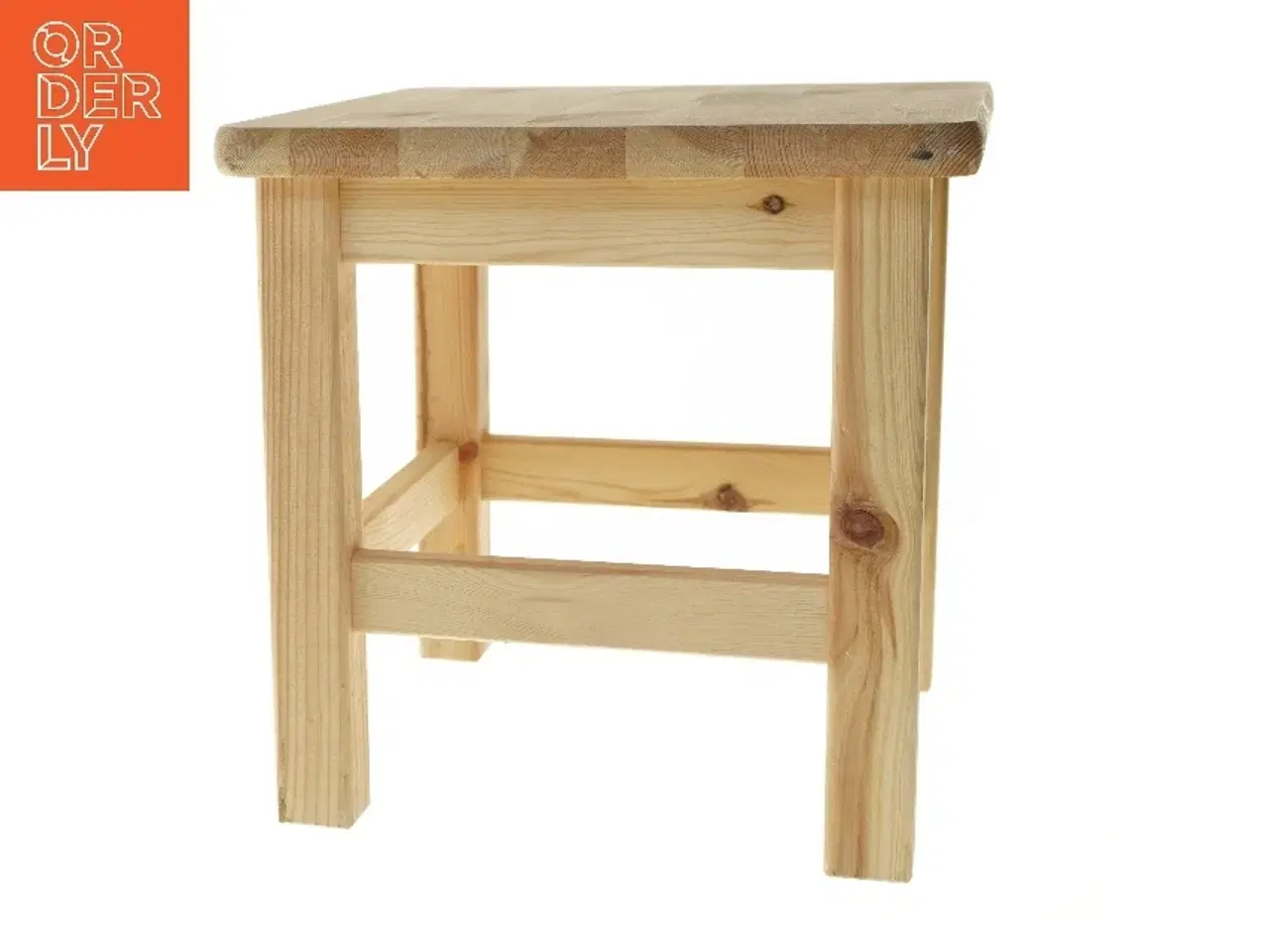 Billede 1 - Træskammel (str. 30,5x30,5x30,5 cm)