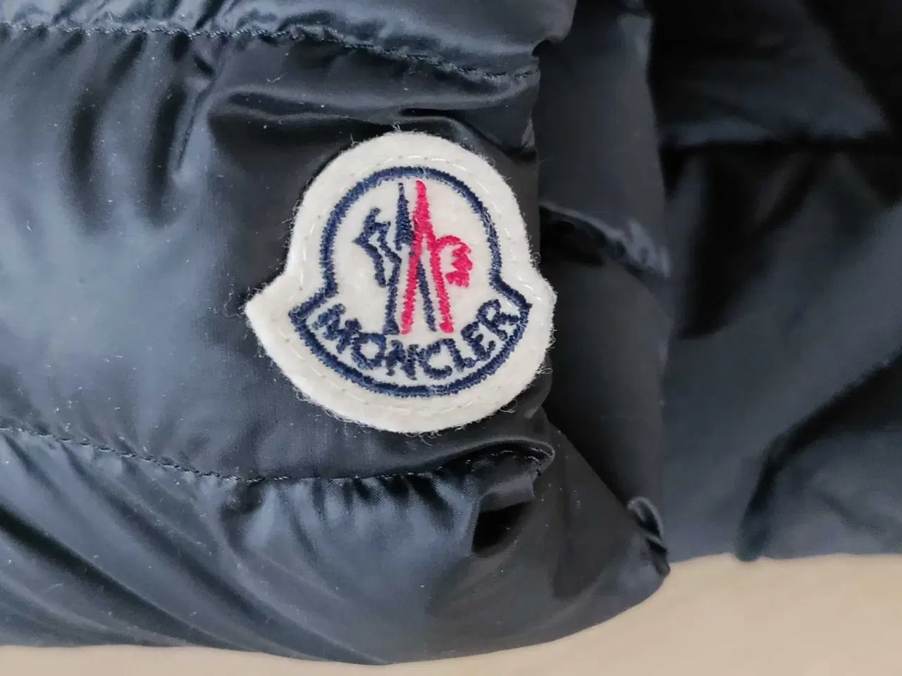 Billede 3 - Moncler dunjakke str 112
