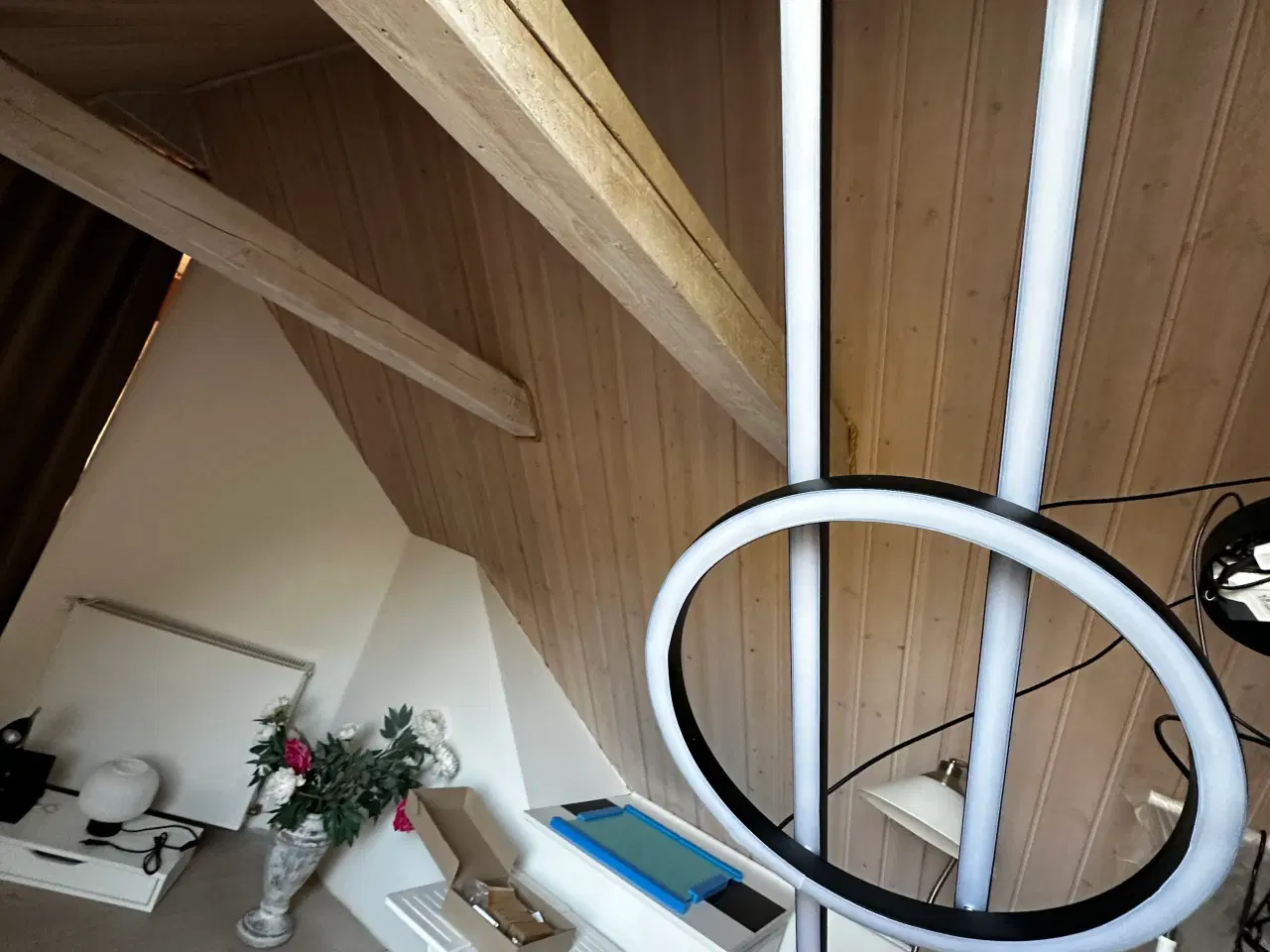 Billede 2 - Led loftslampe justerbar via app.
