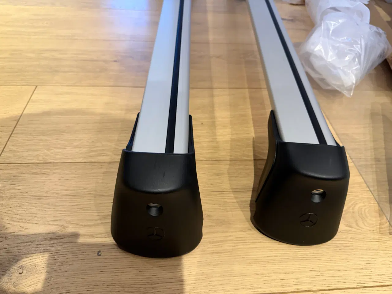 Billede 2 - Originale Mercedes tagbøjler til GLC SUV (X254)