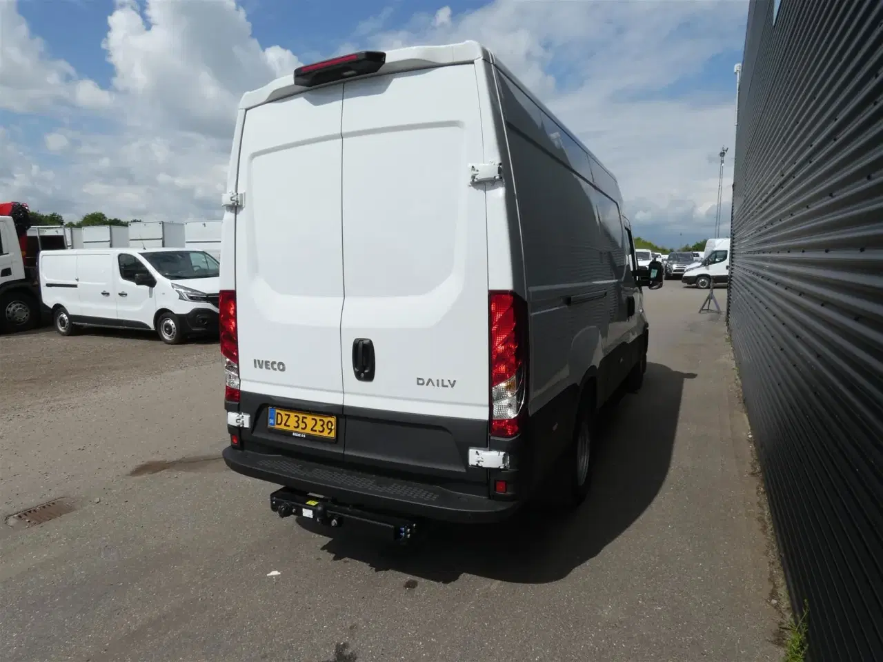 Billede 8 - Iveco Daily 35C18 12m3 3,0 D Hi-Matic 180HK Van 8g Aut.