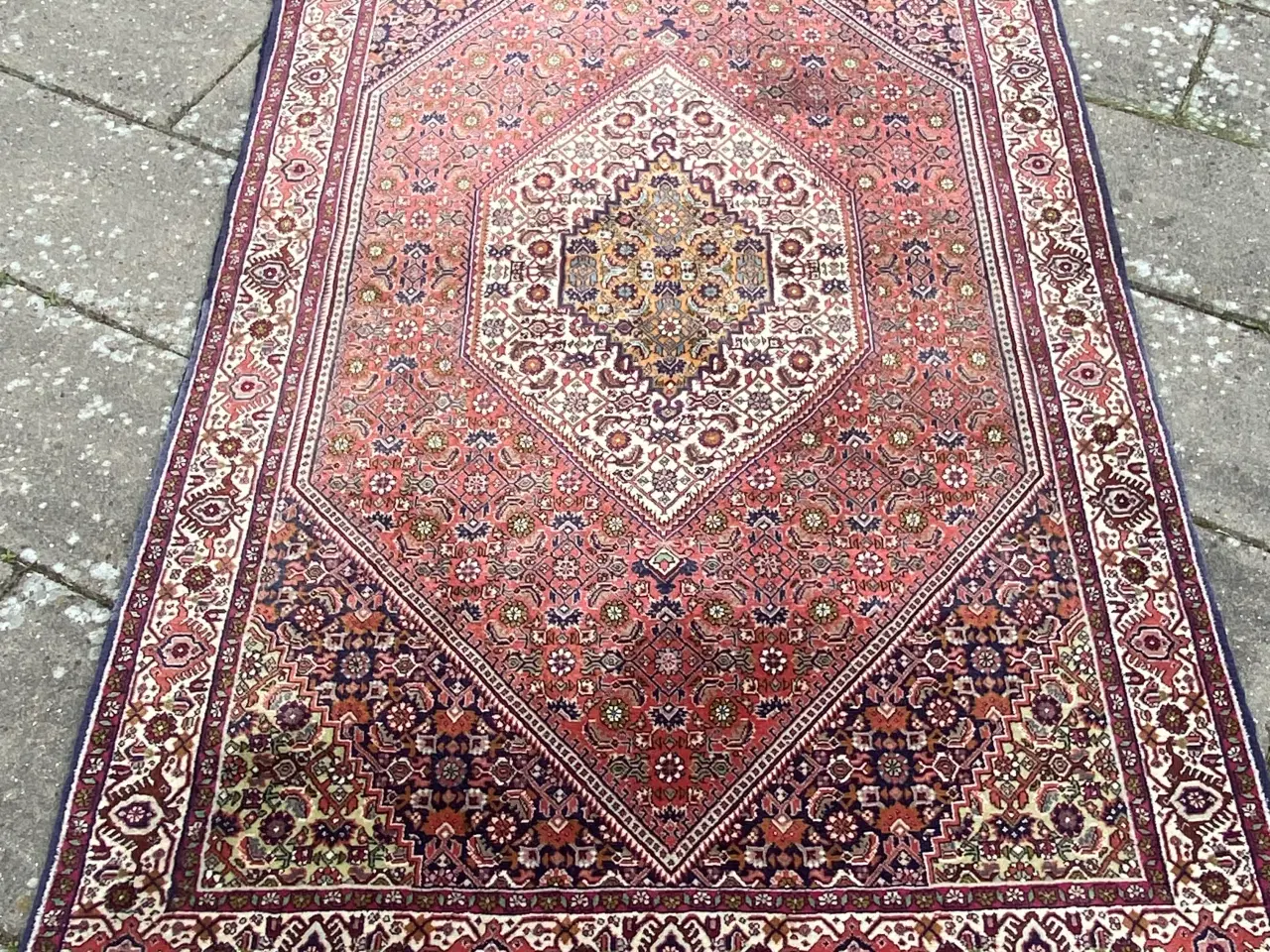 Billede 1 - Ægte tæppe 110x170cm