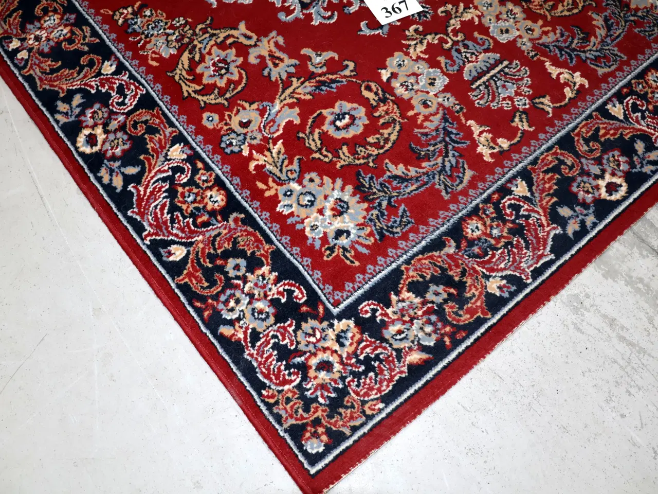 Billede 2 -  Tæppe mål ca 225*160cm. 