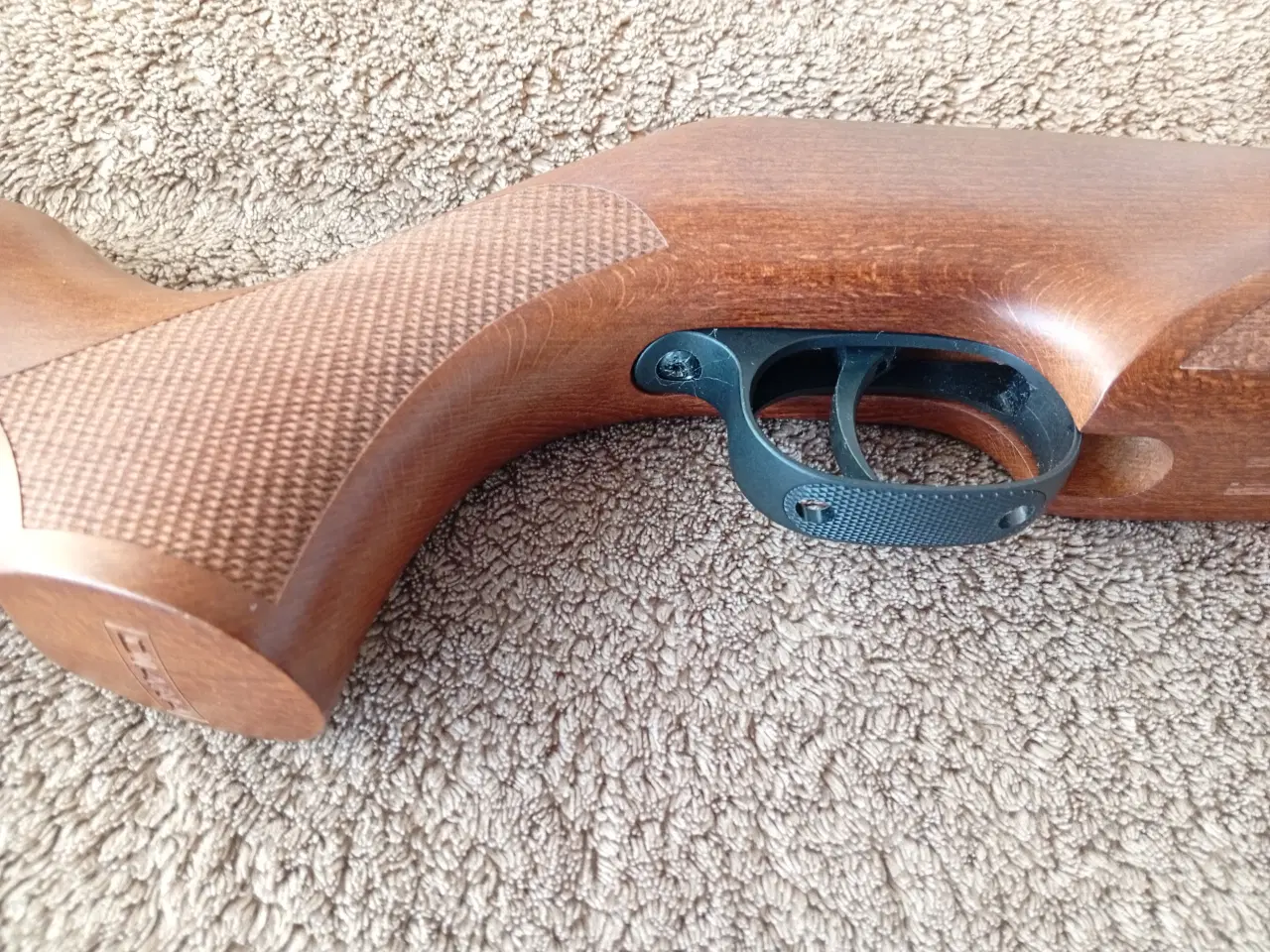 Billede 12 - Over 100 års erfaring er samlet i denne riffel.