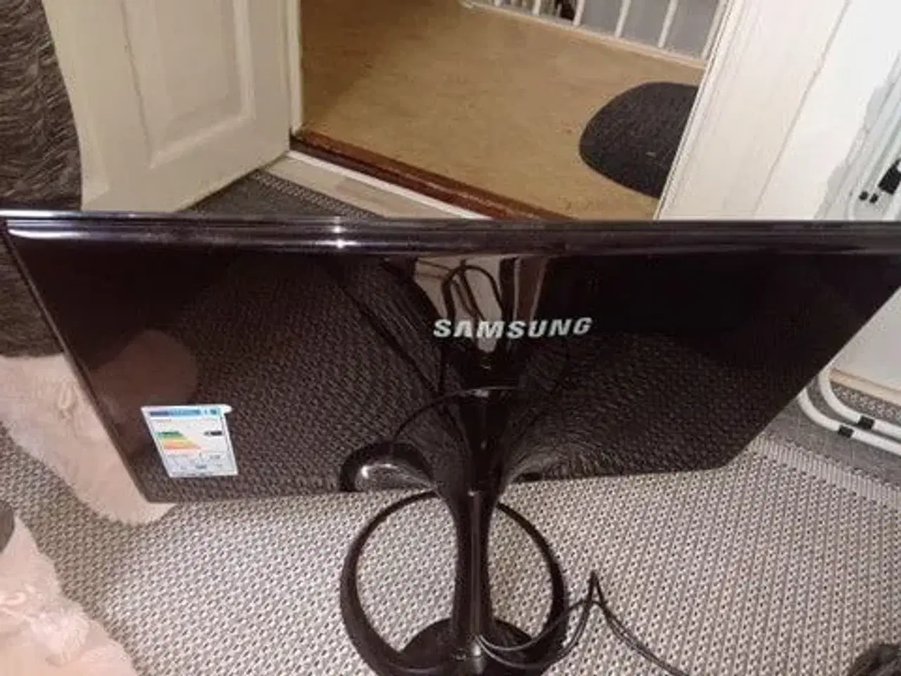 Billede 4 - Samsung computerskærm i god stand - 27 tommer