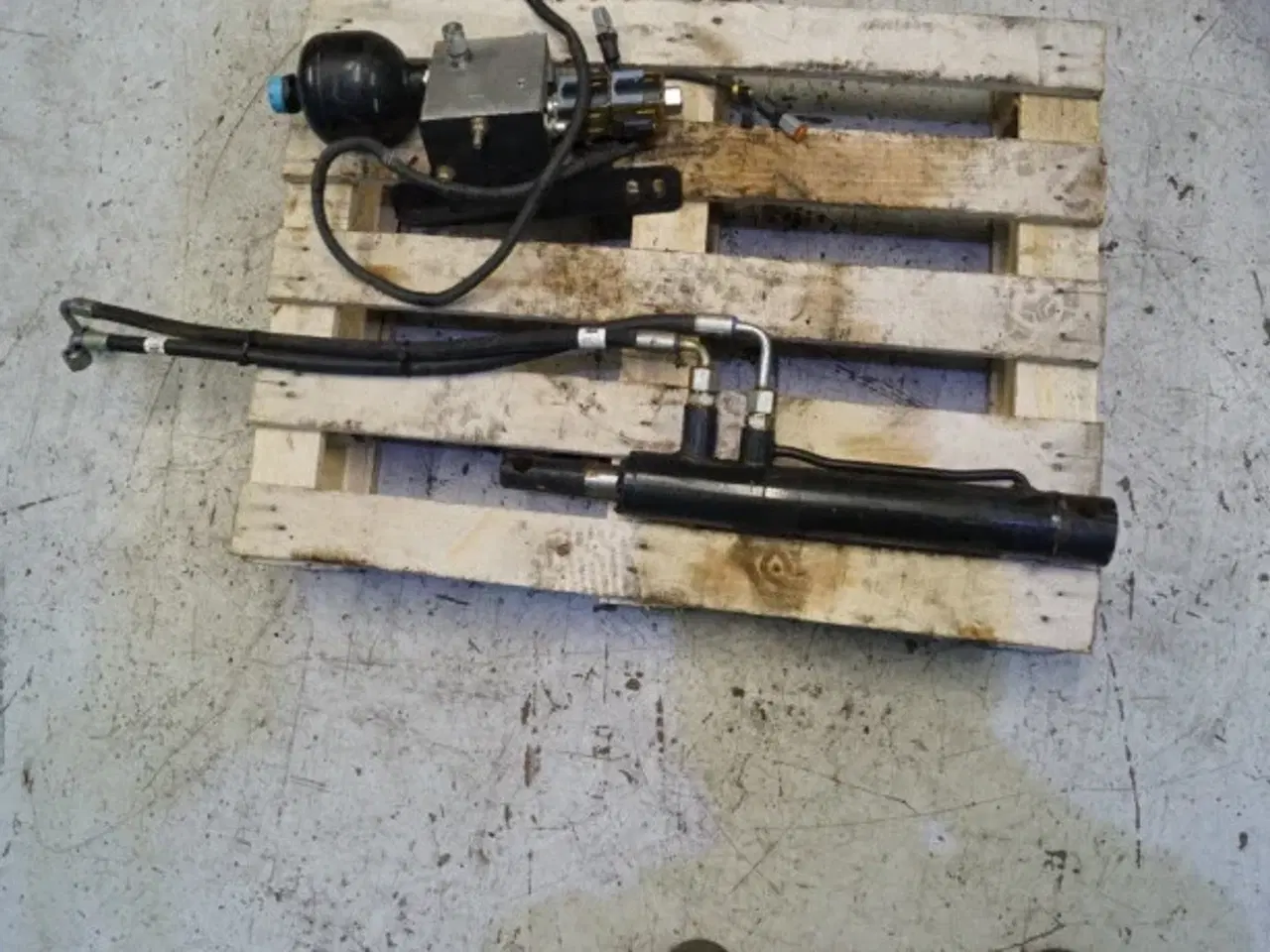 Billede 8 - Hydraulisk støttehjul