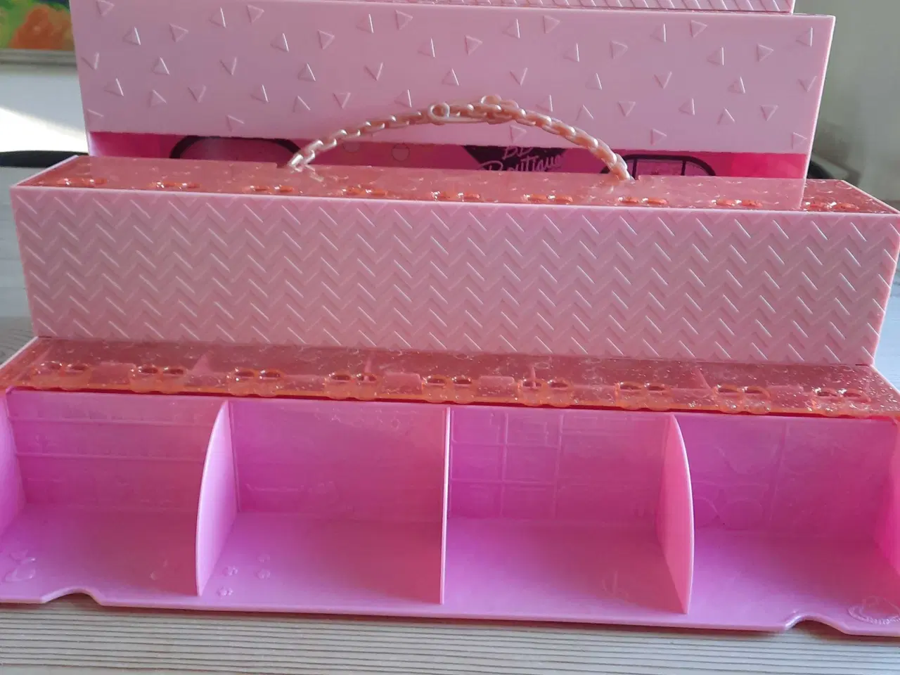 Billede 12 - LOL transporthus med figurer mm