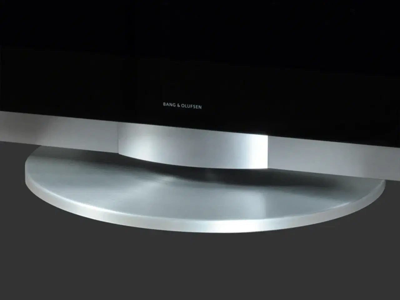 Billede 1 - Gulvstand m. Motor til BeoVision 7-40 Lav/Høj