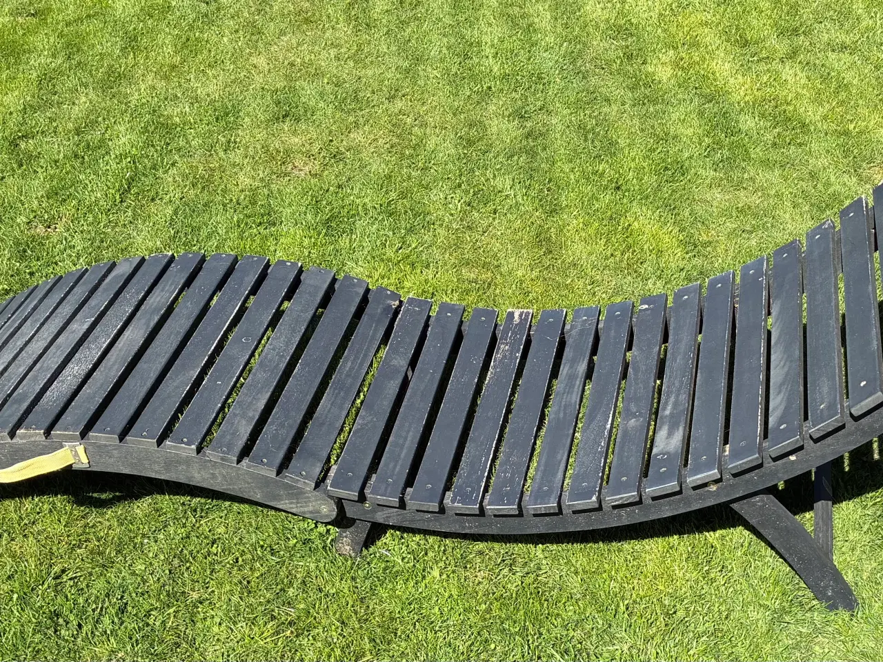 Billede 1 - Solseng i sort træ, kan klappes sammen 